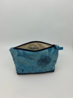 Nessesaire Batik-Gross